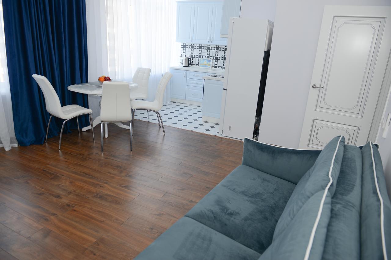 Sea View Odessa Apartment Bagian luar foto